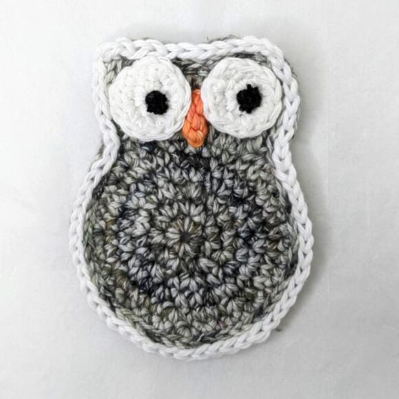 Hand Crafted Crochet Owl Coasters Set of Four Bird Table Mug Rug Coffee Wine NEW - Picture 8 of 9